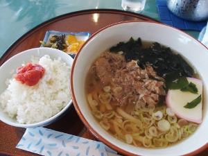 お昼ご飯